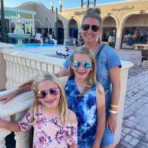 Meet your Posher, Sara